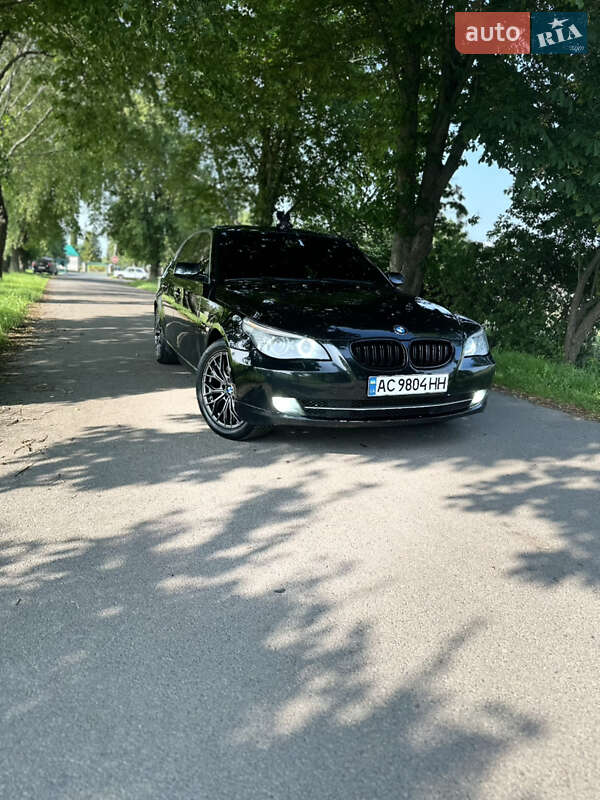 Седан BMW 5 Series 2009 в Владимире