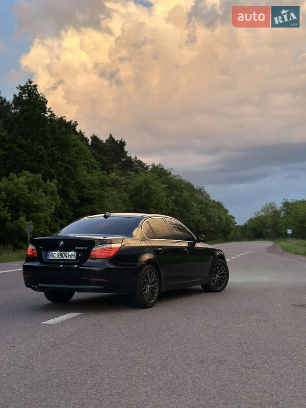 Седан BMW 5 Series 2009 в Владимире