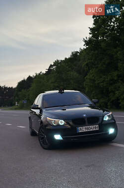 Седан BMW 5 Series 2009 в 