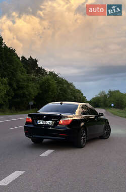 Седан BMW 5 Series 2009 в 