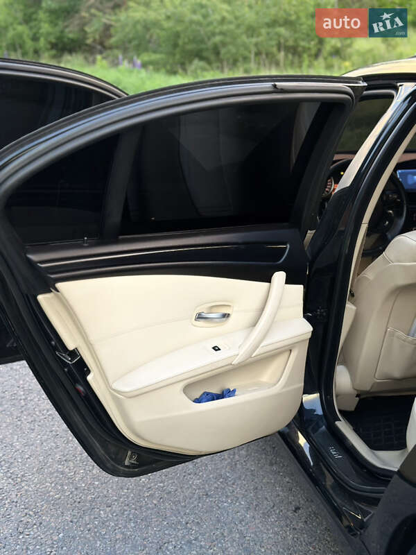 Седан BMW 5 Series 2009 в Владимире