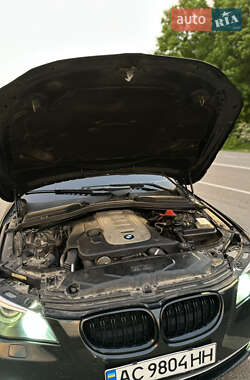 Седан BMW 5 Series 2009 в 