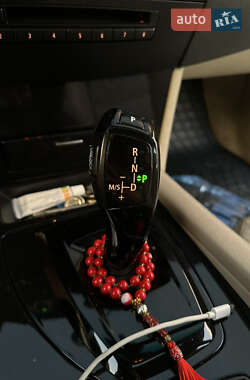 Седан BMW 5 Series 2009 в 