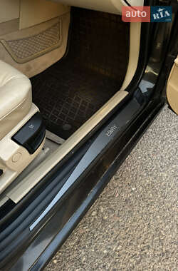 Седан BMW 5 Series 2009 в 