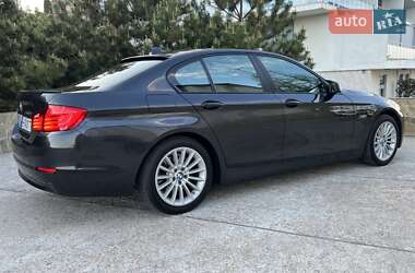 Седан BMW 5 Series 2012 в 