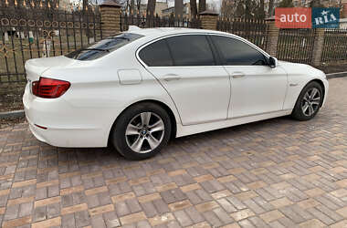 Седан BMW 5 Series 2012 в 