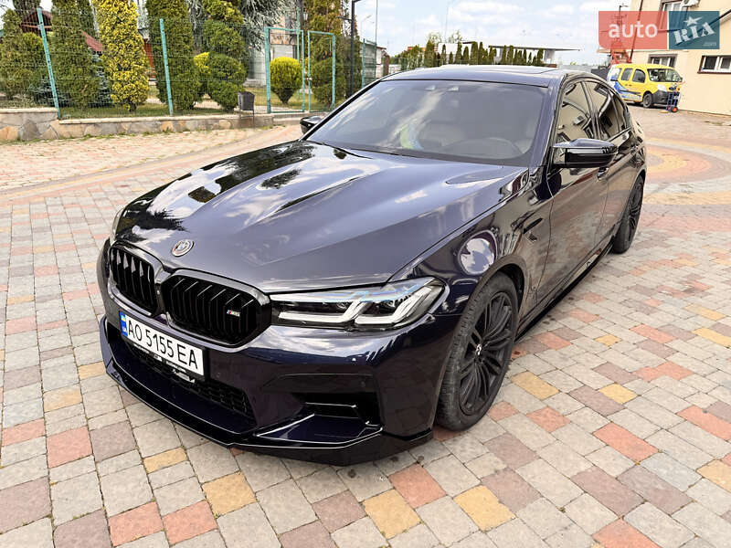 Седан BMW 5 Series 2017 в Ужгороде