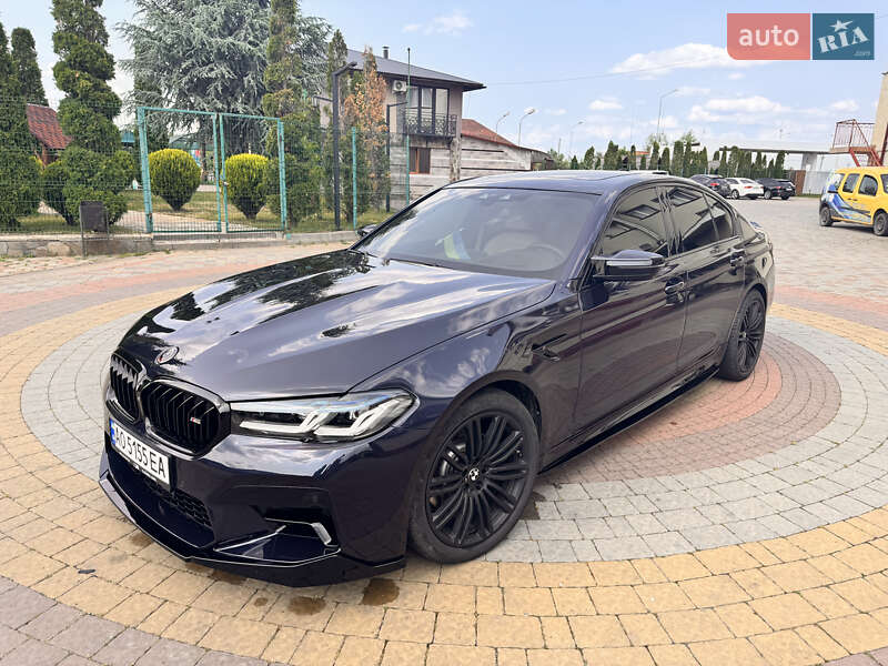 Седан BMW 5 Series 2017 в Ужгороде