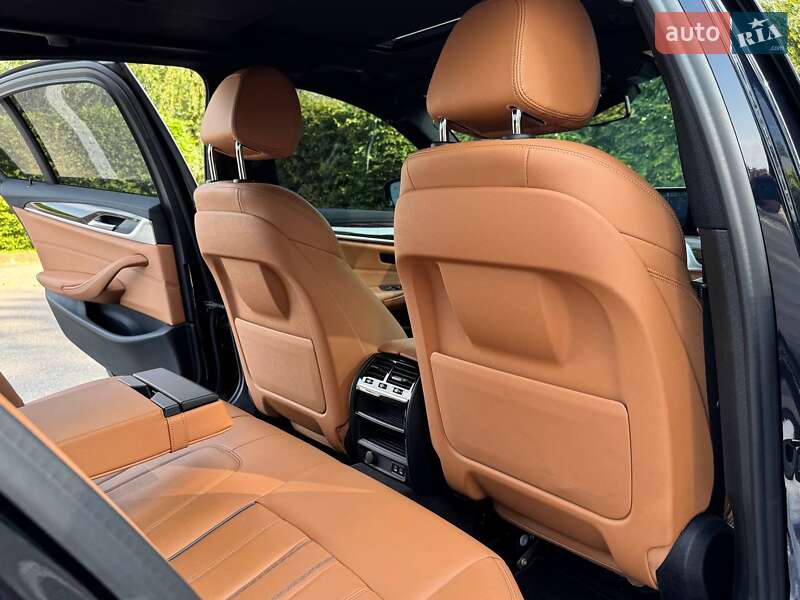 Седан BMW 5 Series 2020 в Києві