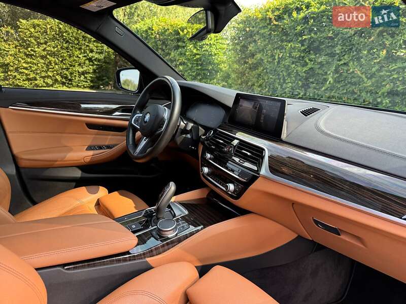 Седан BMW 5 Series 2020 в Києві