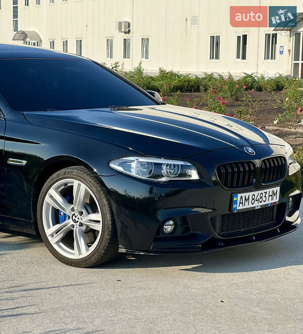Седан BMW 5 Series 2015 в Коростене