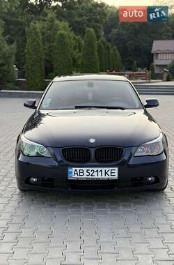 Седан BMW 5 Series 2004 в Тульчине