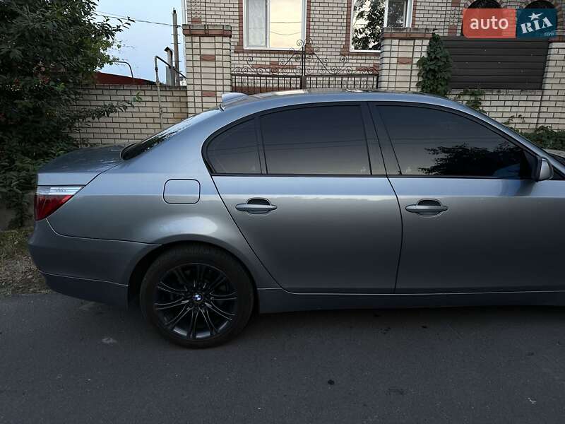 Седан BMW 5 Series 2005 в Николаеве