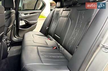 Седан BMW 5 Series 2021 в 