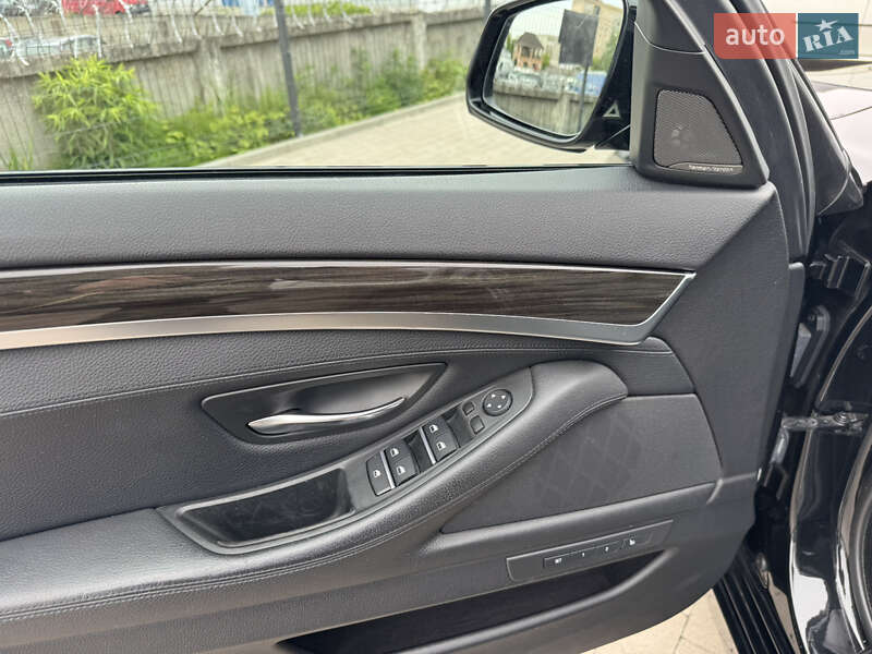 Седан BMW 5 Series 2015 в Ковеле