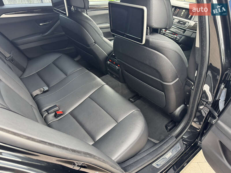Седан BMW 5 Series 2015 в Ковеле
