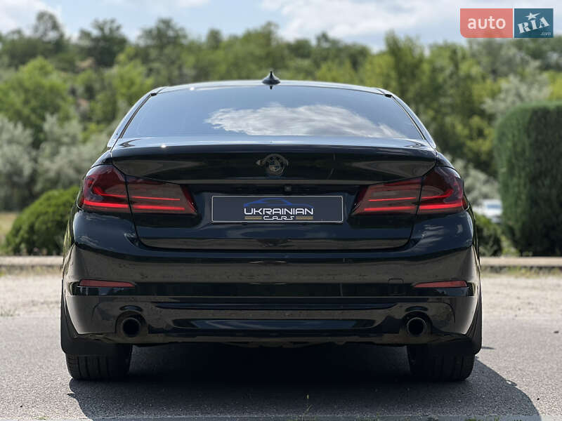 Седан BMW 5 Series 2018 в Дніпрі