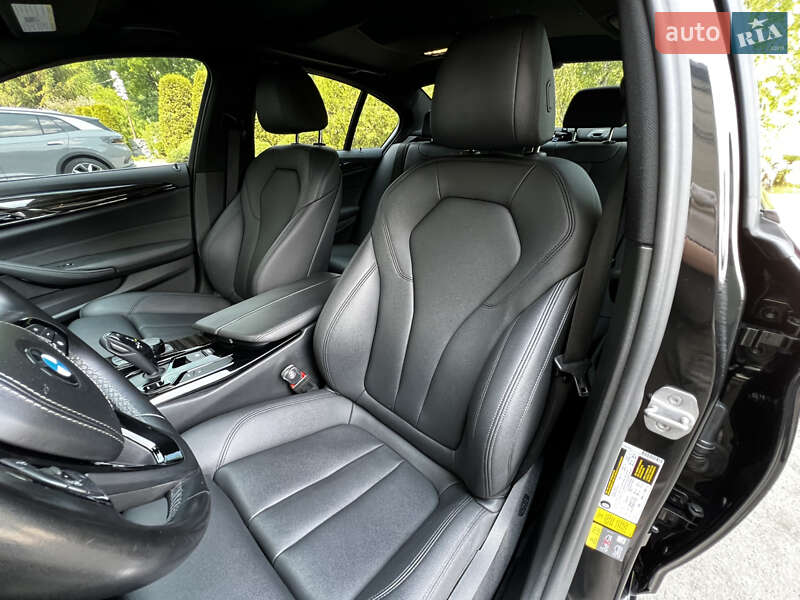 Седан BMW 5 Series 2018 в Дніпрі