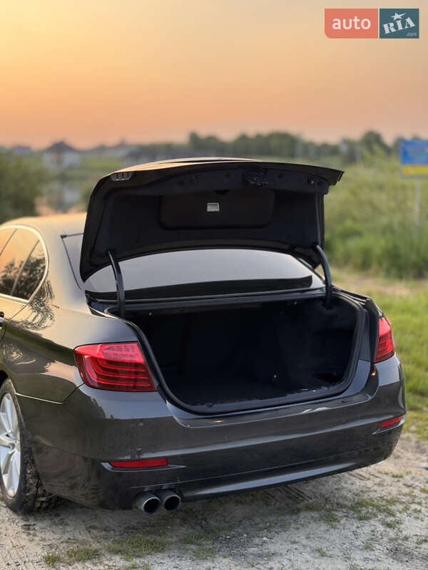 Седан BMW 5 Series 2014 в Луцьку