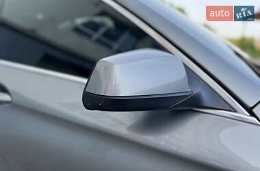 Седан BMW 5 Series 2012 в 
