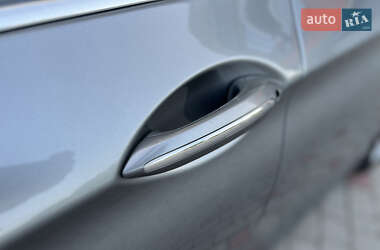 Седан BMW 5 Series 2012 в 