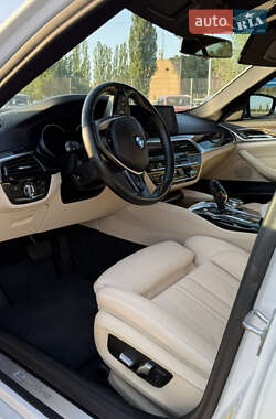 Седан BMW 5 Series 2018 в 