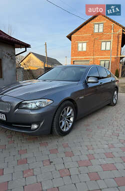 Седан BMW 5 Series 2011 в Глыбокой