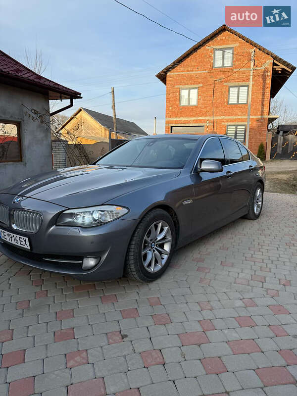 BMW 5 Series 2011 BMW 5 Series 2011