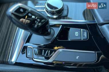 Седан BMW 5 Series 2017 в 