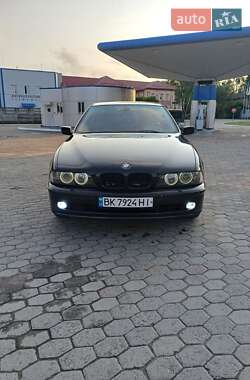Седан BMW 5 Series 2001 в Костополе