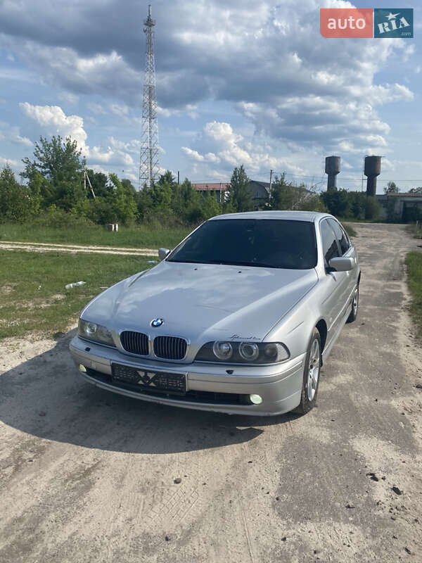 Седан BMW 5 Series 2002 в Рокитному