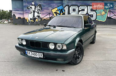 Седан BMW 5 Series 1991 в Харькове