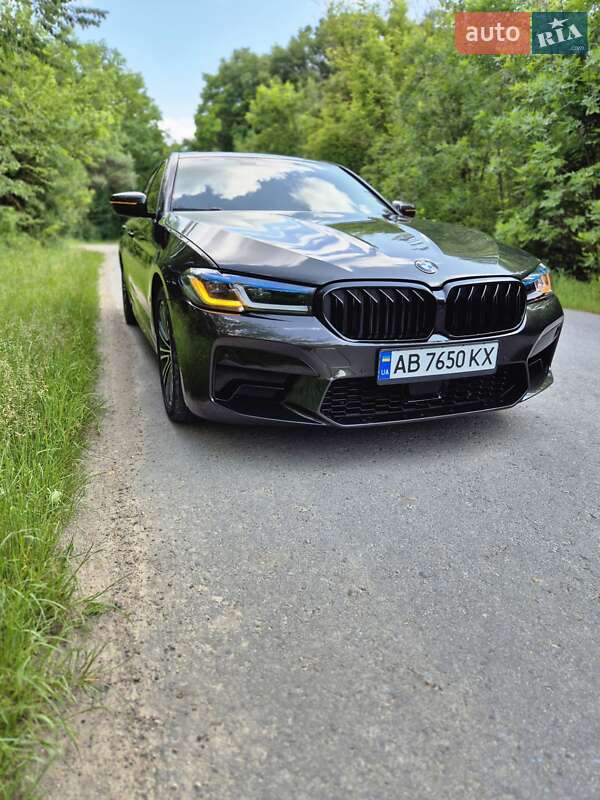 Седан BMW 5 Series 2018 в Шаргороде