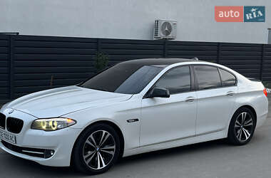 Седан BMW 5 Series 2012 в 