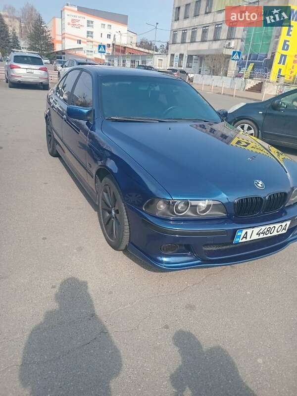 Седан BMW 5 Series 2001 в Вишневом фото 4 Седан BMW 5 Series 2001 в Вишневом