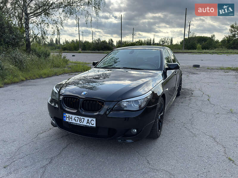 Седан BMW 5 Series 2007 в 
