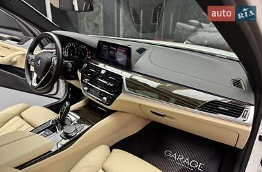 Седан BMW 5 Series 2018 в 
