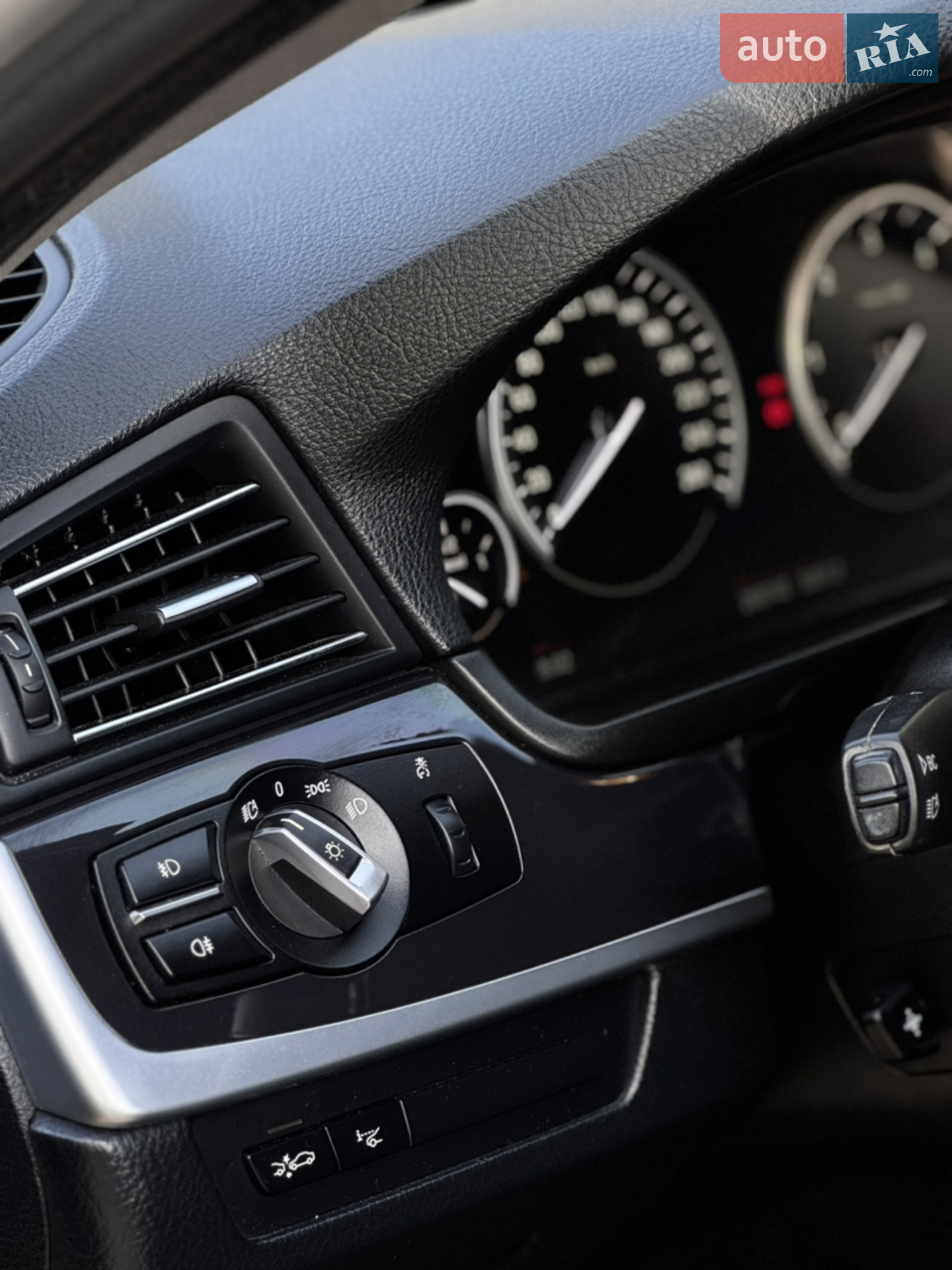 2013 BMW 5er - мініатюра 13