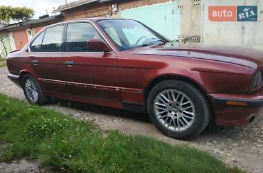 Седан BMW 5 Series 1992 в 