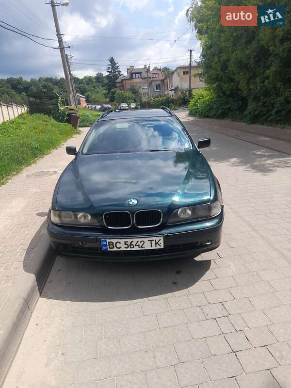 Універсал BMW 5 Series 2000 в Львові