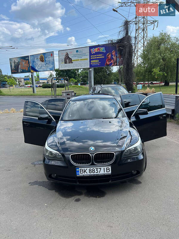 BMW 5 Series 2004