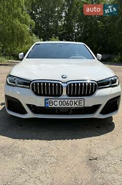 Седан BMW 5 Series 2023 в Новояворовске