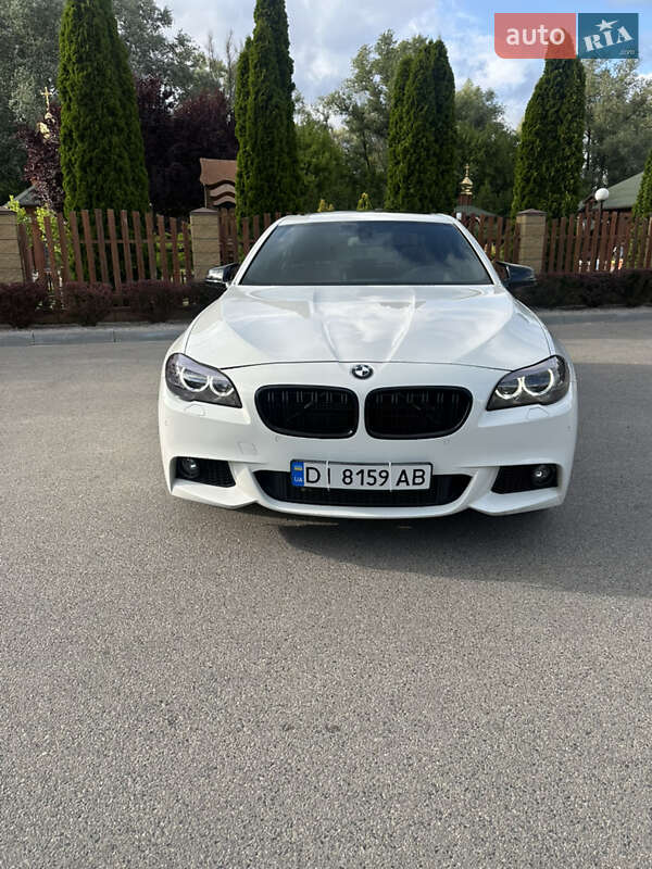 BMW 5 Series 2012