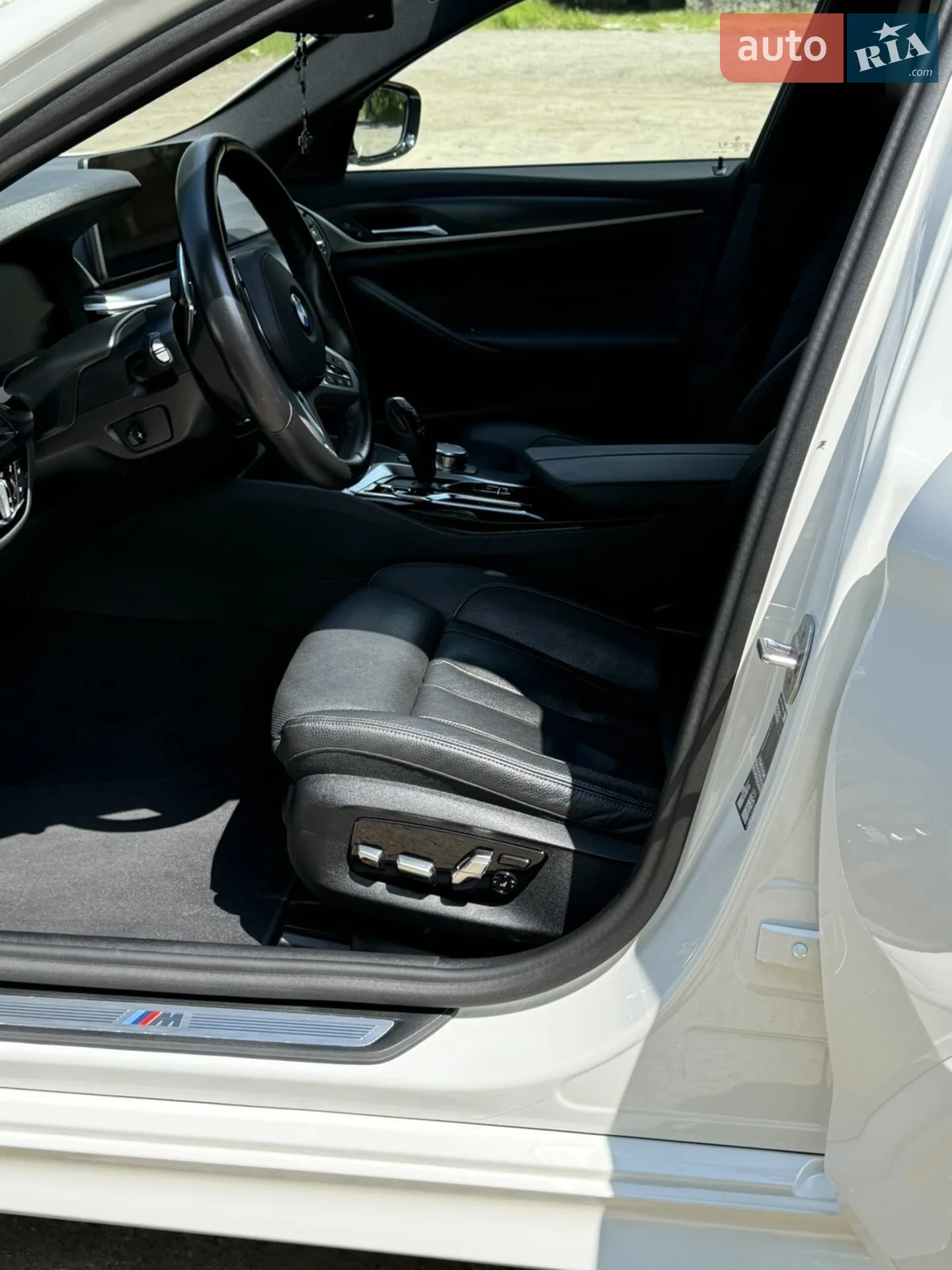 2023 BMW 5er - мініатюра 10