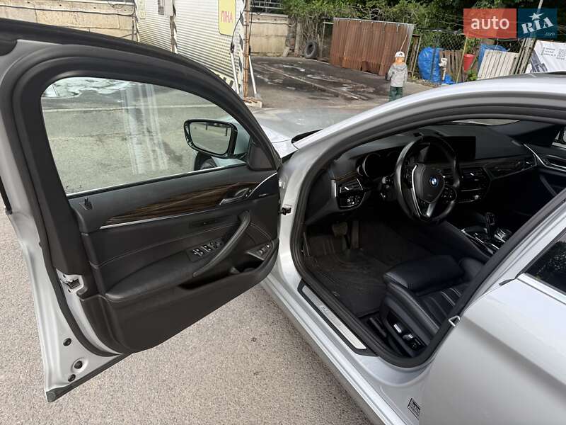 Седан BMW 5 Series 2018 в Вінниці