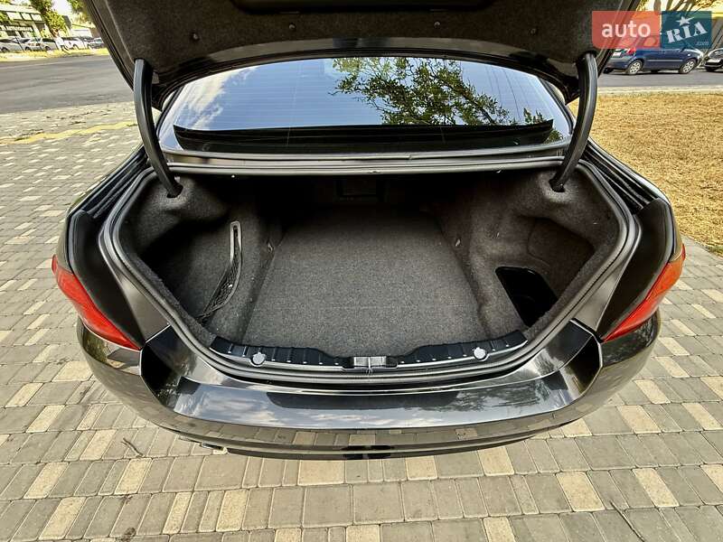 Седан BMW 5 Series 2013 в Одесі