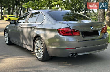 Седан BMW 5 Series 2012 в 