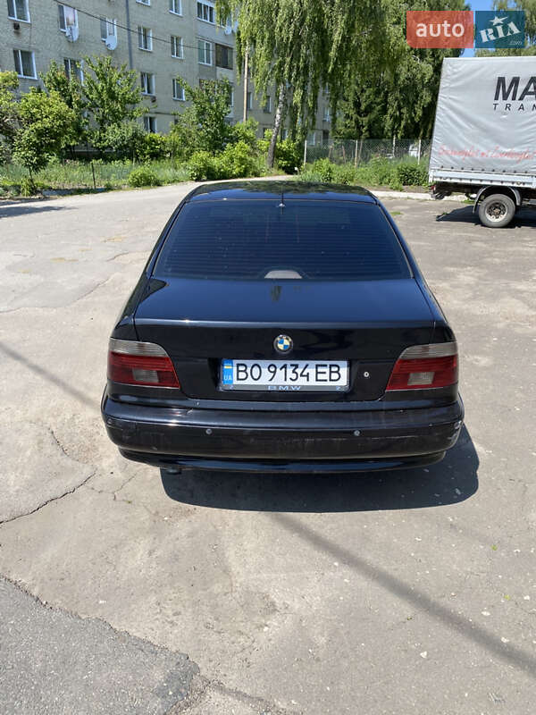 Седан BMW 5 Series 2002 в Тернополе