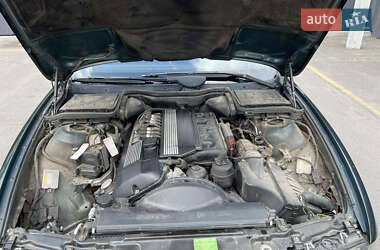 Седан BMW 5 Series 2001 в 
