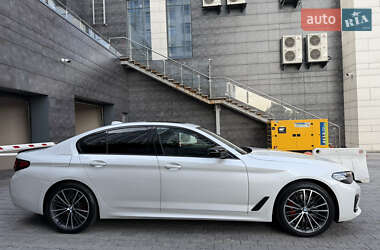 Седан BMW 5 Series 2020 в 